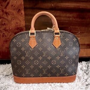 Louis Vuitton Monogram vintage Alma PM